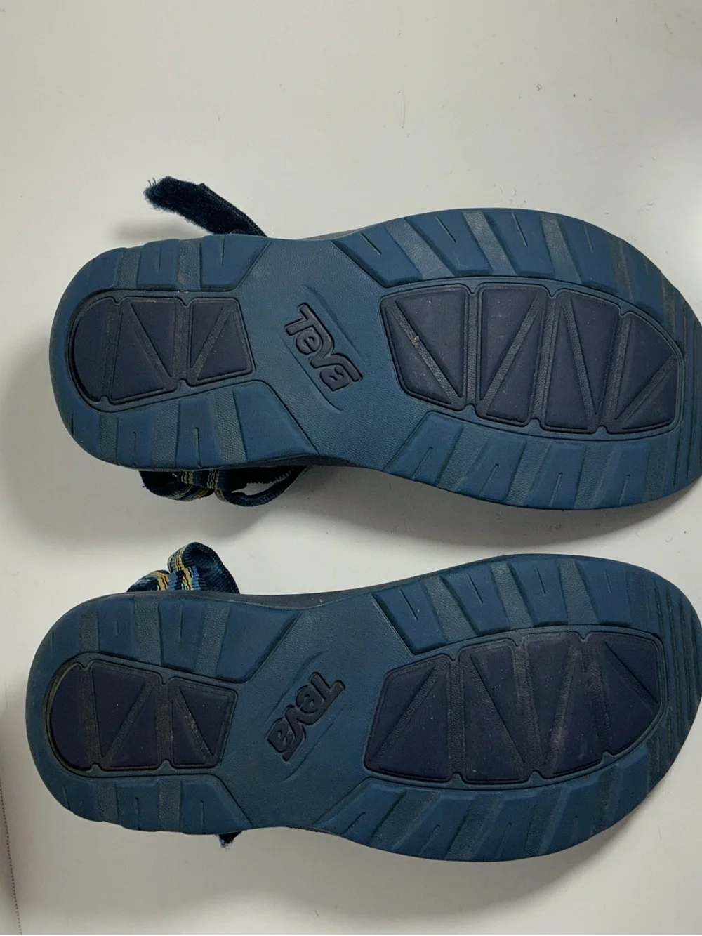 Teva Hurricane XLT2 Navy Blue Strappy Sport Sandals Size 5